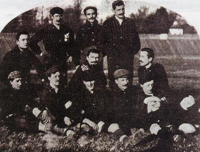 The Milan Foot-Ball and Cricket Club squad of the 1903-04 season, photographed in 1903.