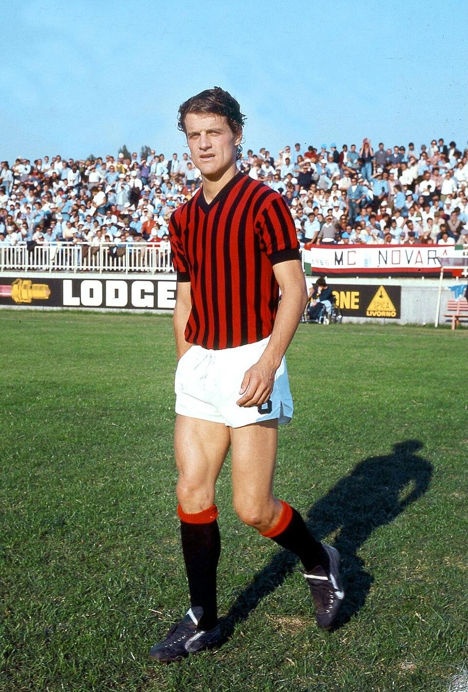 Fabio Capello in the rossonero shirt during Novara-Milan 0-3, Coppa Italia, 21 September 1976. Sixteen years later, in May 1992, the quiet midfielder-turned-technocrat closed his first season on the Milan bench without a single defeat — the scudetto of the Invincibili.