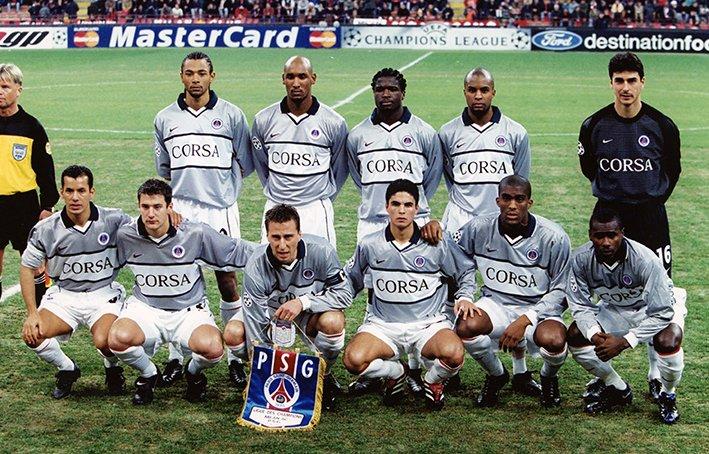 Paris Saint-Germain line up at San Siro before the 1-1 draw with Milan in the Champions League second group stage, 14 February 2001 — the campaign that ended in elimination on 13 March and cost Alberto Zaccheroni his job the next day.