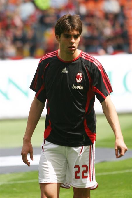 Kaká in rossonero, 6 May 2007 — three weeks before Athens. Top scorer of the 2006-07 Champions League with ten goals, and Ballon d'Or winner that December.