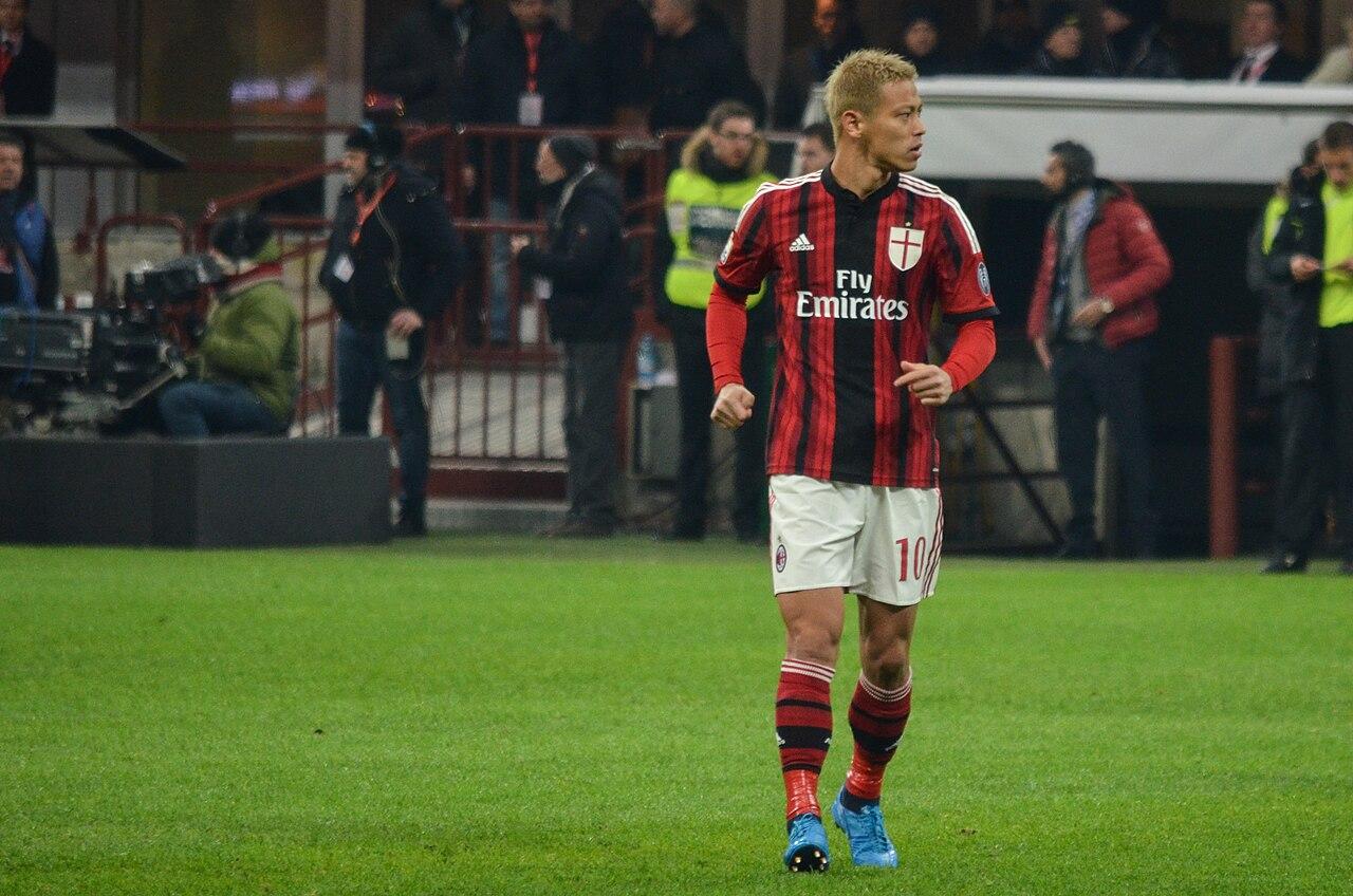 Keisuke Honda in the rossonero at San Siro. Signed on a free from CSKA Moscow in January 2014, the Japanese playmaker inherited the number 10 shirt of Rivera, Gullit and Rui Costa.