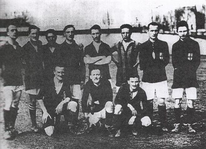 The Milan squad of the wartime 1917-18 season, the year the rossoneri lifted the Coppa Mauro while official championship football stood suspended for the Great War.