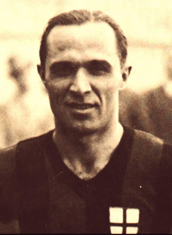 Giuseppe Bonizzoni, the captain — ever-present in 1938-39 with 29 league appearances, steadying a side that laboured to ninth in Serie A yet reached the Coppa Italia semi-final.