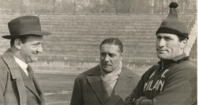 Stagione 1954-55: Toni Bellocchio, Giuseppe Meazza ed Ettore Puricelli — the bench that steered Milan to the 1955 scudetto after Puricelli took over mid-season.