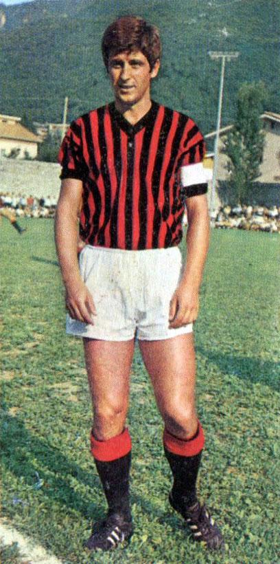 Gianni Rivera, Milan's captain, in the second half of 1970 — the reigning Ballon d'Or holder, fresh from Mexico '70 and the Partita del Secolo, wearing the armband for the 1970-71 campaign.
