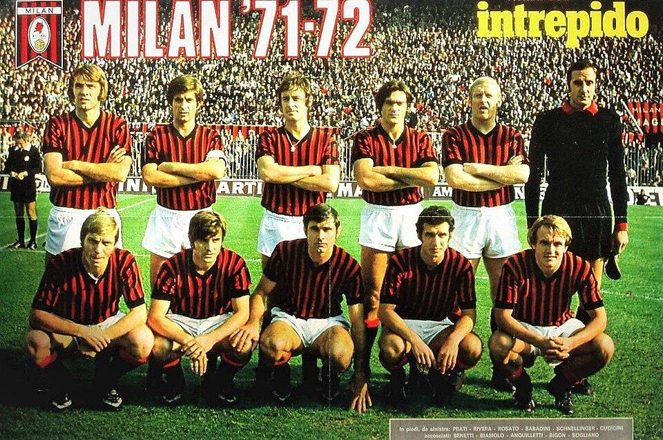 Milan's 1971-72 squad posed at San Siro: standing, Prati, Rivera, Rosato, Sabadini, Schnellinger, Cudicini; crouched, Benetti, Biasiolo, Anquilletti, Bigon, Sogliano.
